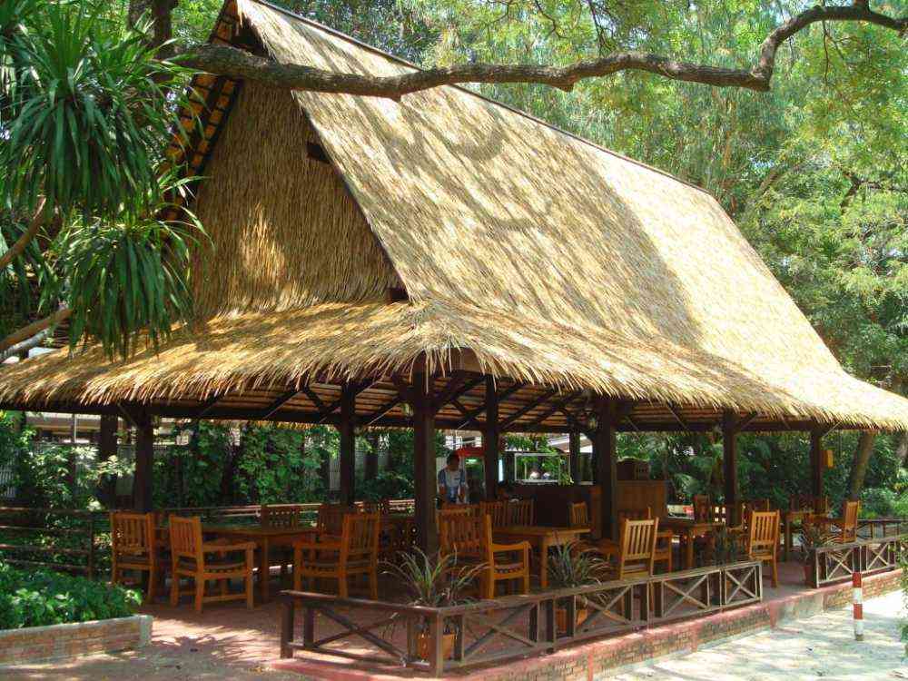 Synthetic Thatch Roofing with Sitting